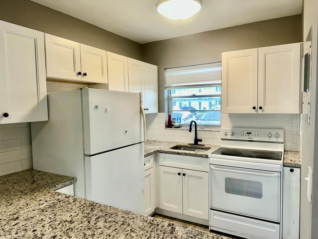 Photo of 1113 Lake Terrace #107, Boynton Beach, FL 33426 (MLS # R11089535)