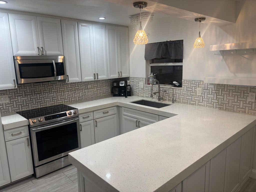 Photo of 2424 Grant Street #B, Hollywood, FL 33020 (MLS # B26005787)