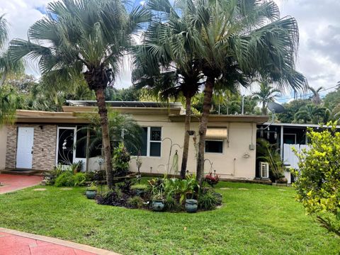 2424 Grant Street B Hollywood FL 33020