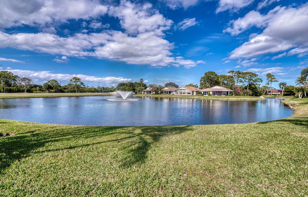 Photo of 6938 Touchstone Circle, Palm Beach Gardens, FL 33418 (MLS # R11138742)