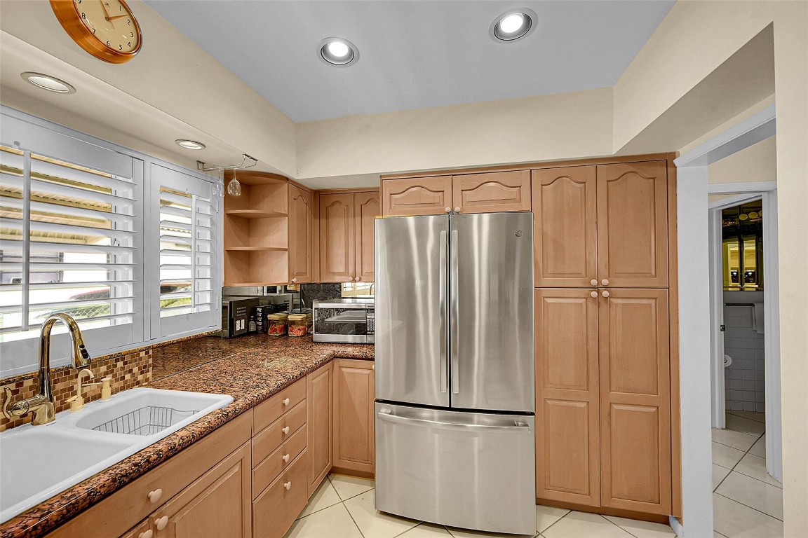 Hillsboro Harbor - Residential