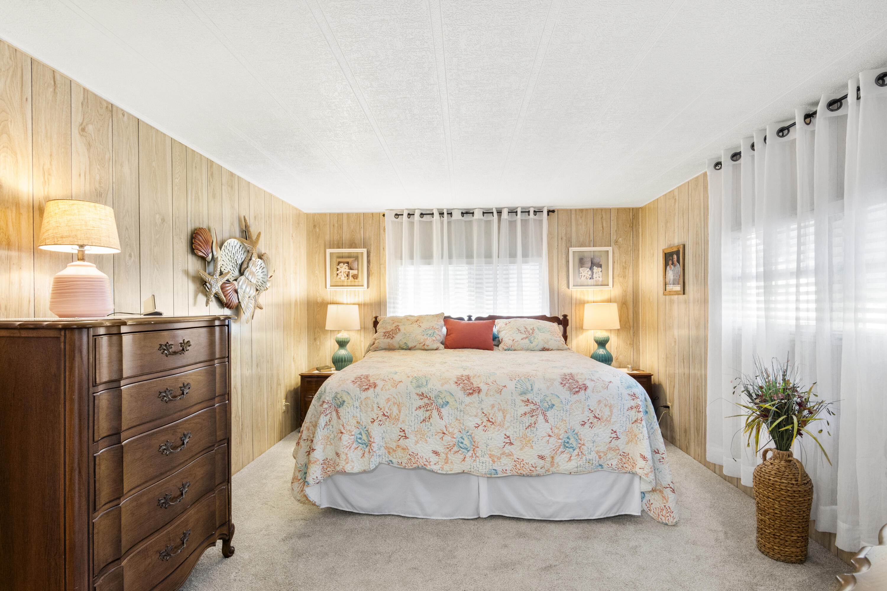 Pinelake Village - Residential