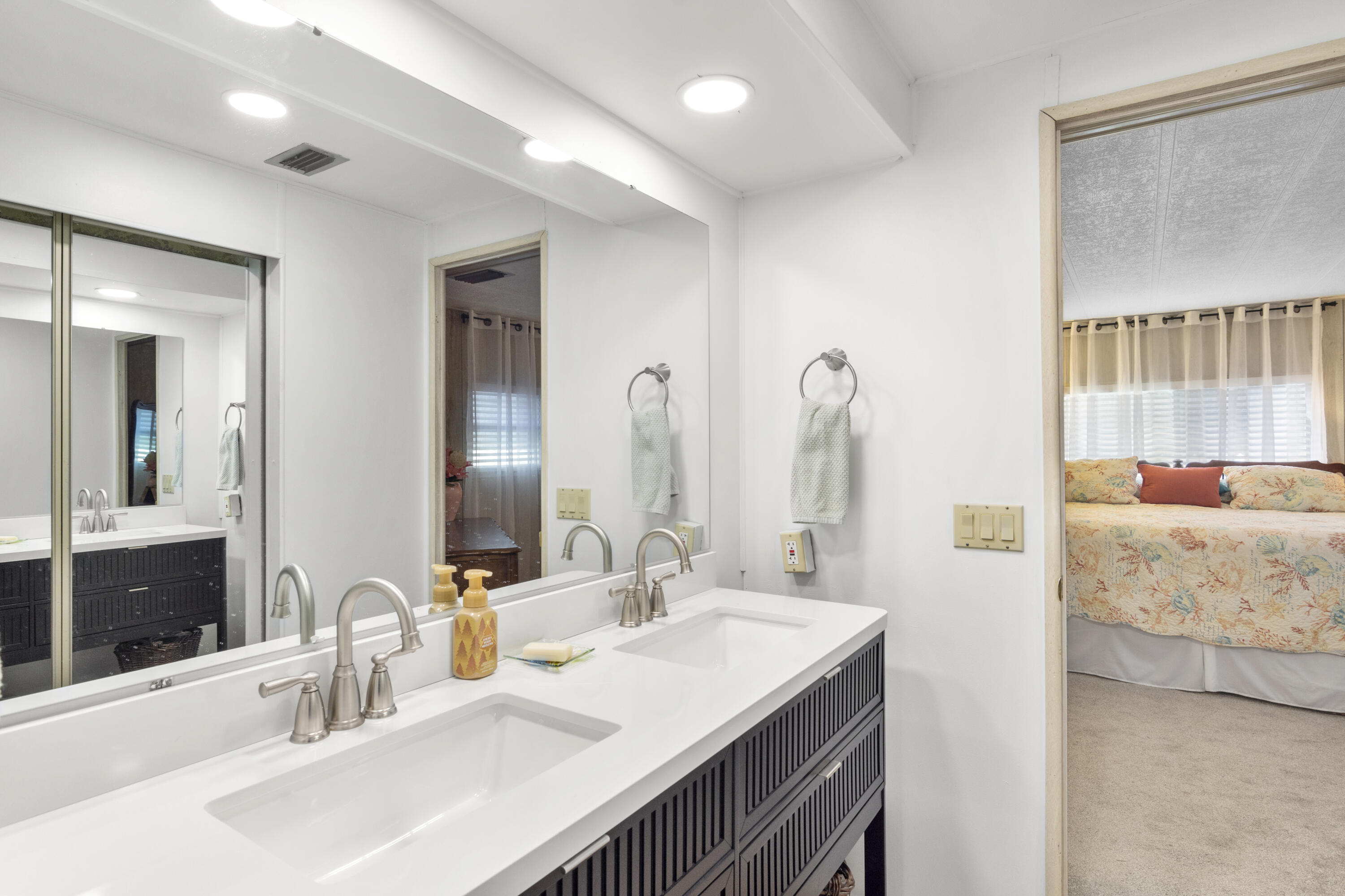 Pinelake Village - Residential