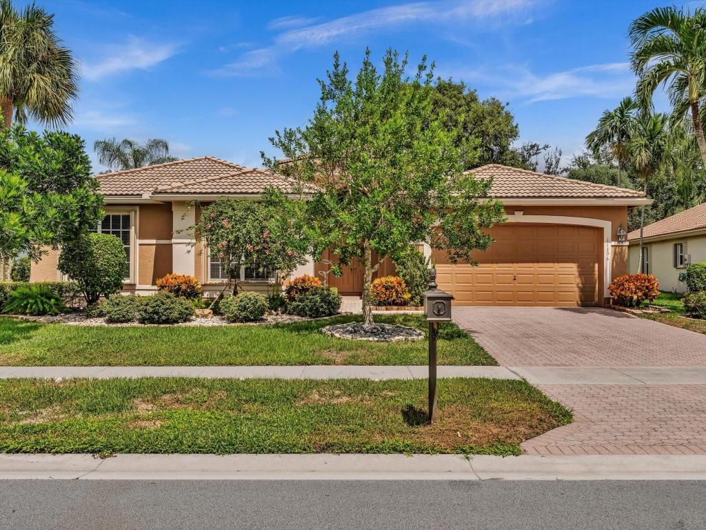 Photo of 11306 Barca Boulevard, Boynton Beach, FL 33437 (MLS # R11125715)