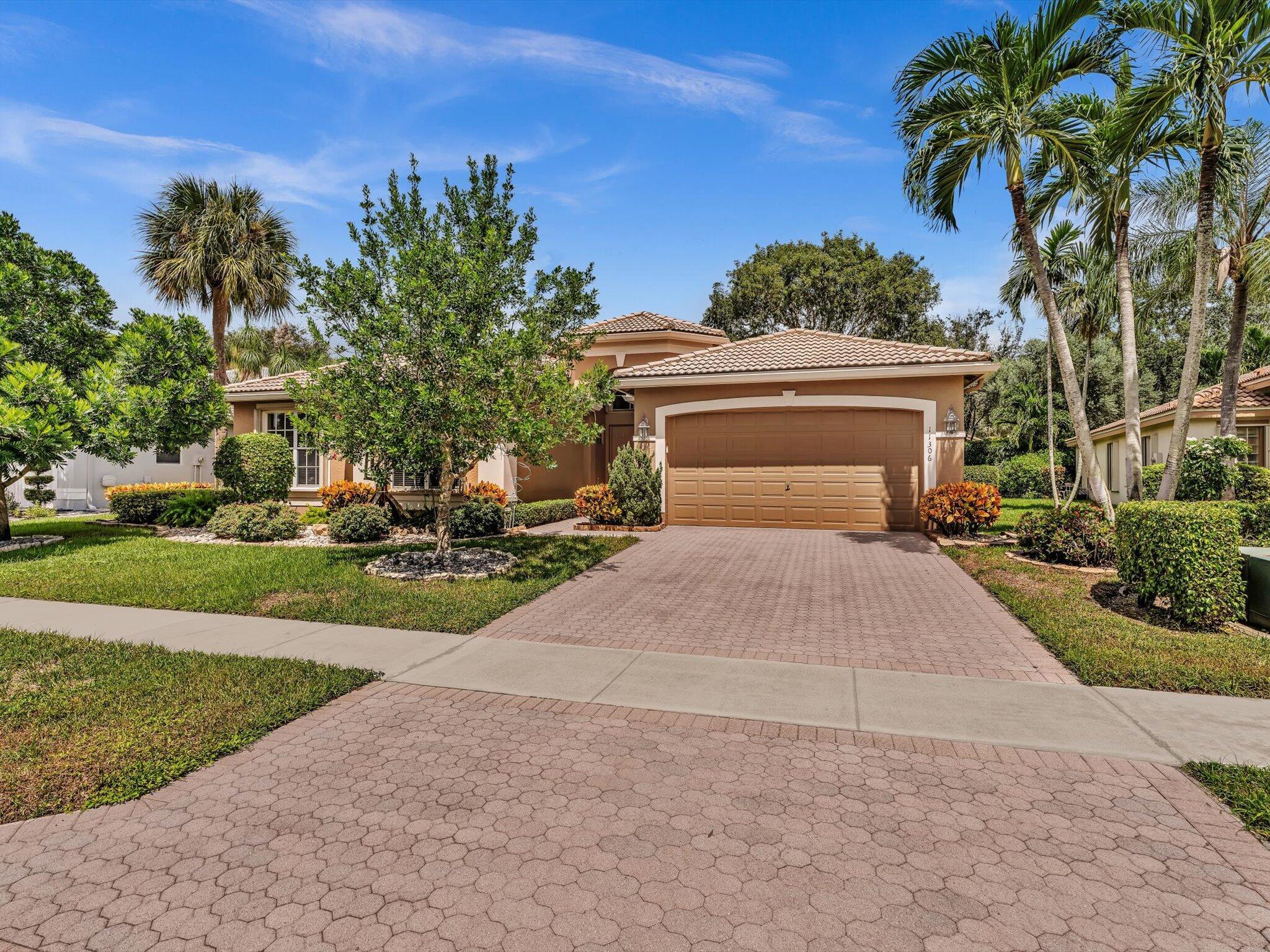 11306 Barca Boulevard