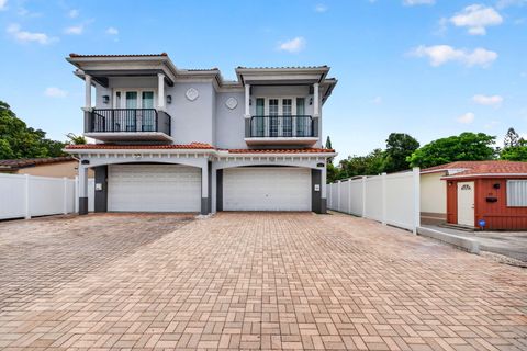 Property photo of 825 Sw 12th Street, Fort Lauderdale, FL 33315