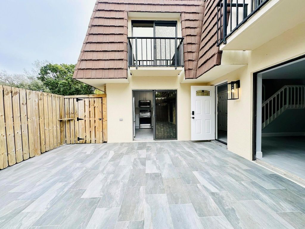 Photo of 403 4th Ln, Palm Beach Gardens, FL 33418 (MLS # R11055783)