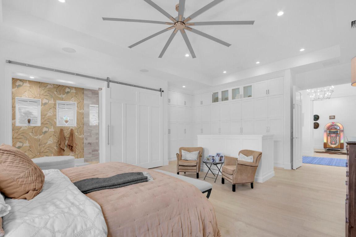 RIVERSIDE - Residential