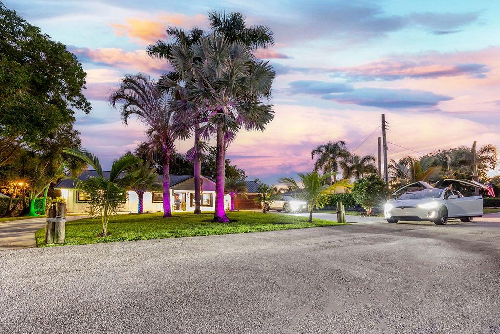 LAKE CLARKE MNR - Residential