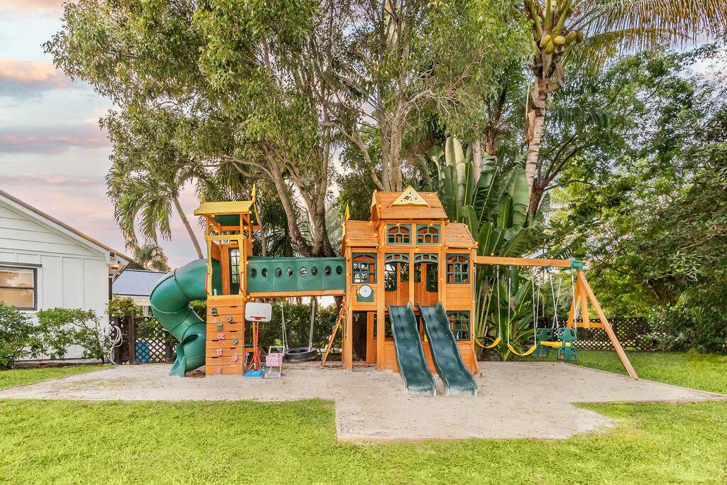 LAKE CLARKE MNR - Residential