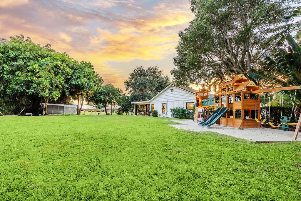 LAKE CLARKE MNR - Residential