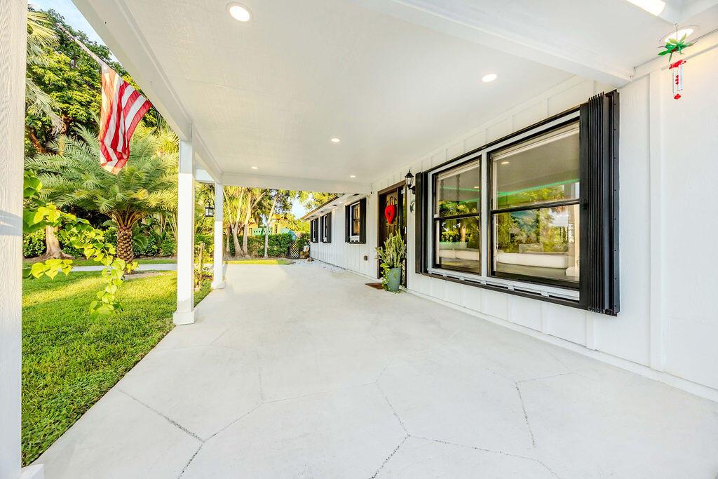 LAKE CLARKE MNR - Residential