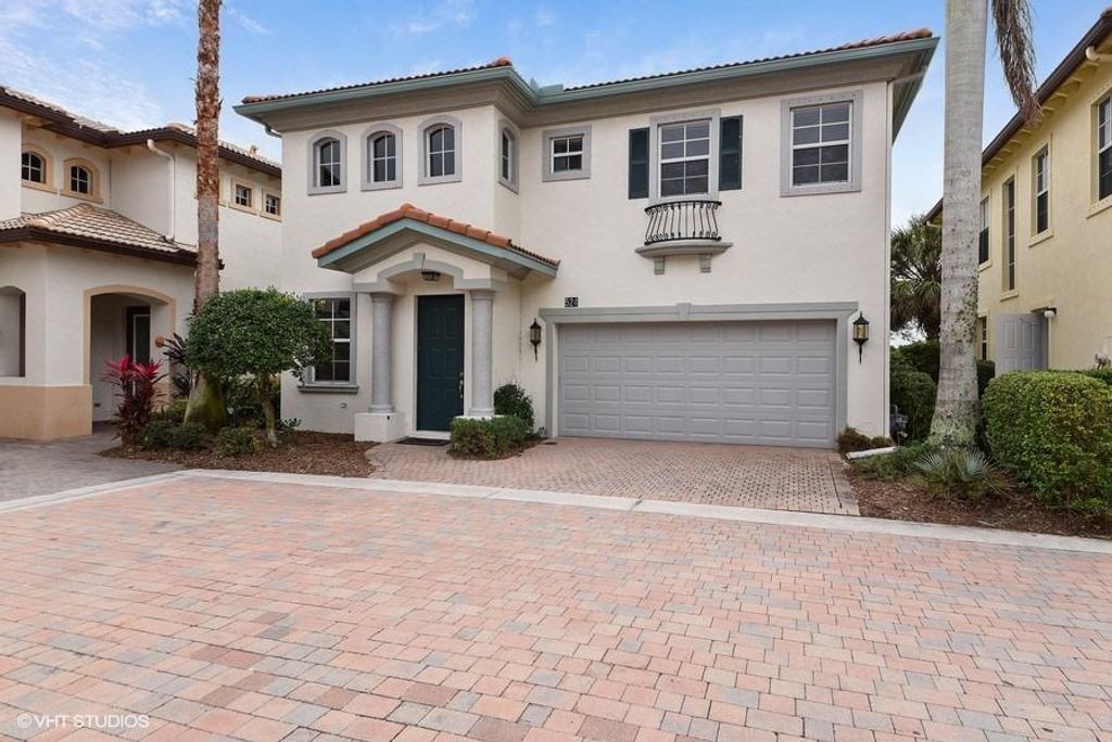 Photo of 524 Tomahawk Court, Palm Beach Gardens, FL 33410 (MLS # R10733481)