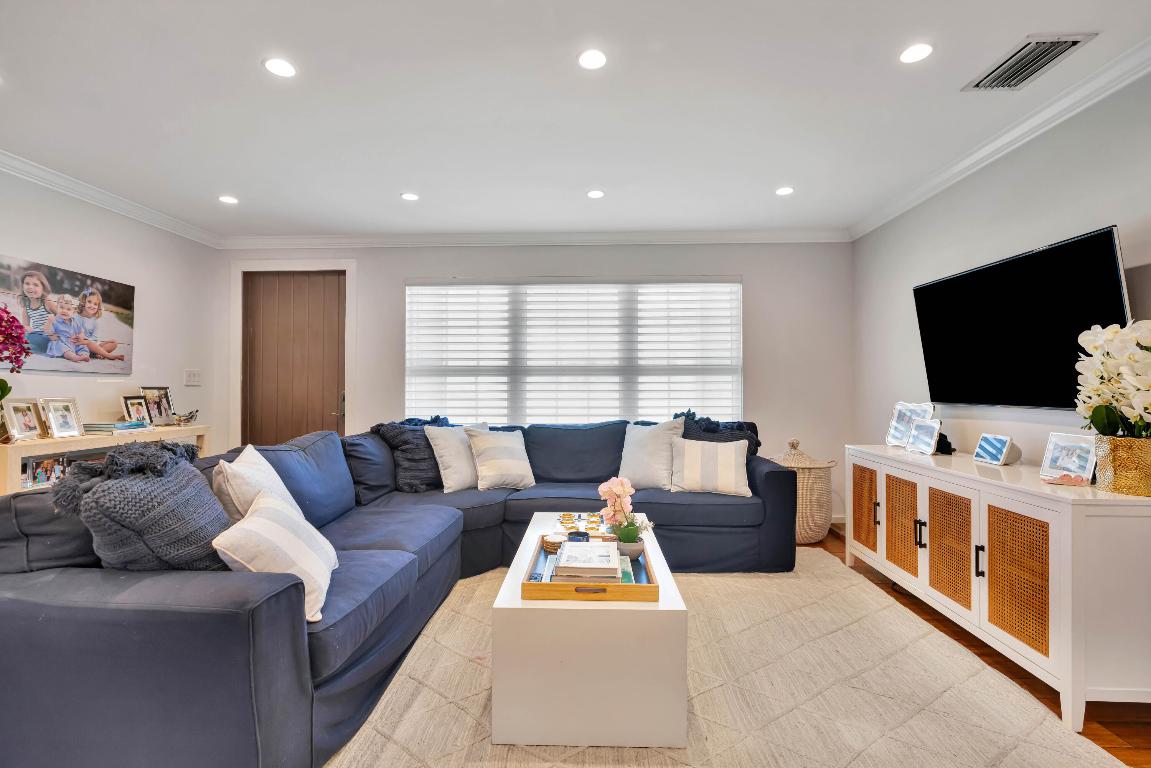 2064` N Suzanne Circle