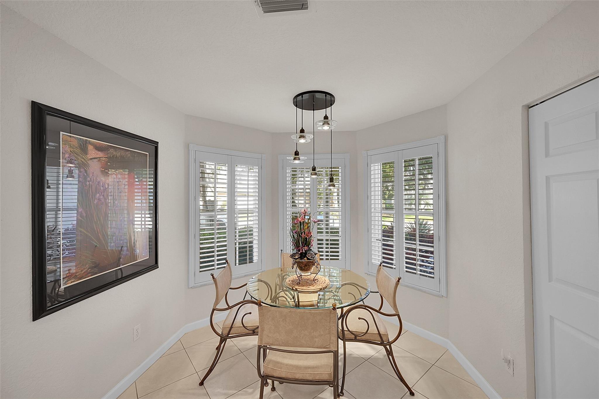 Valencia Isles 03 - Residential