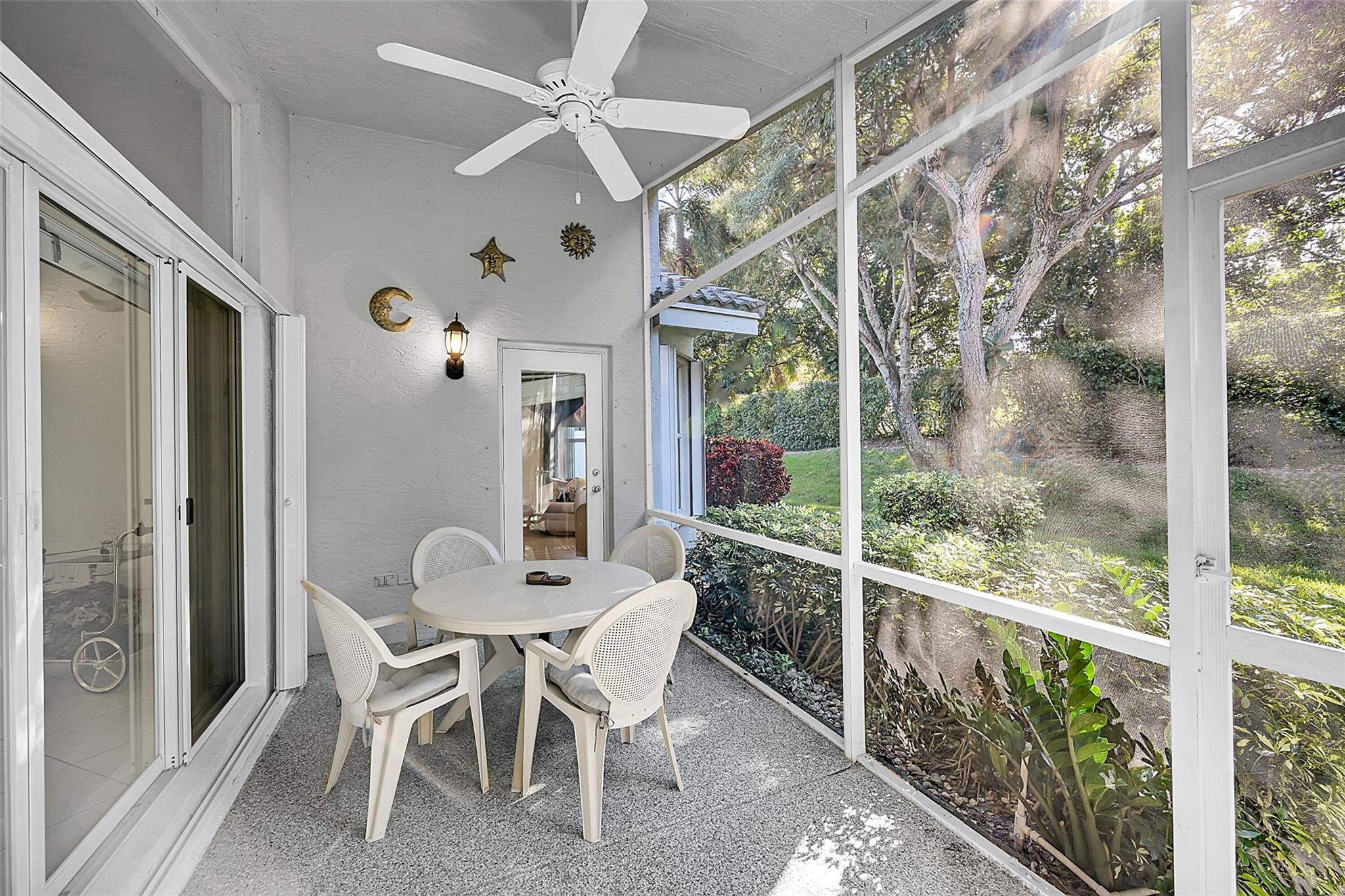 Valencia Isles 03 - Residential