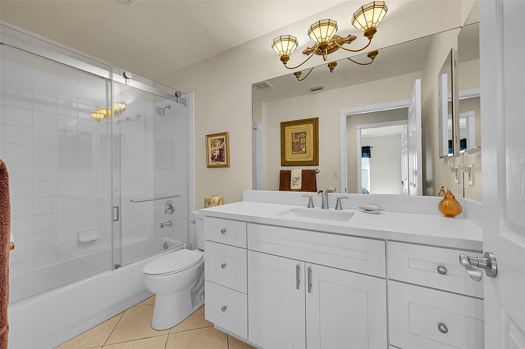 Valencia Isles 03 - Residential