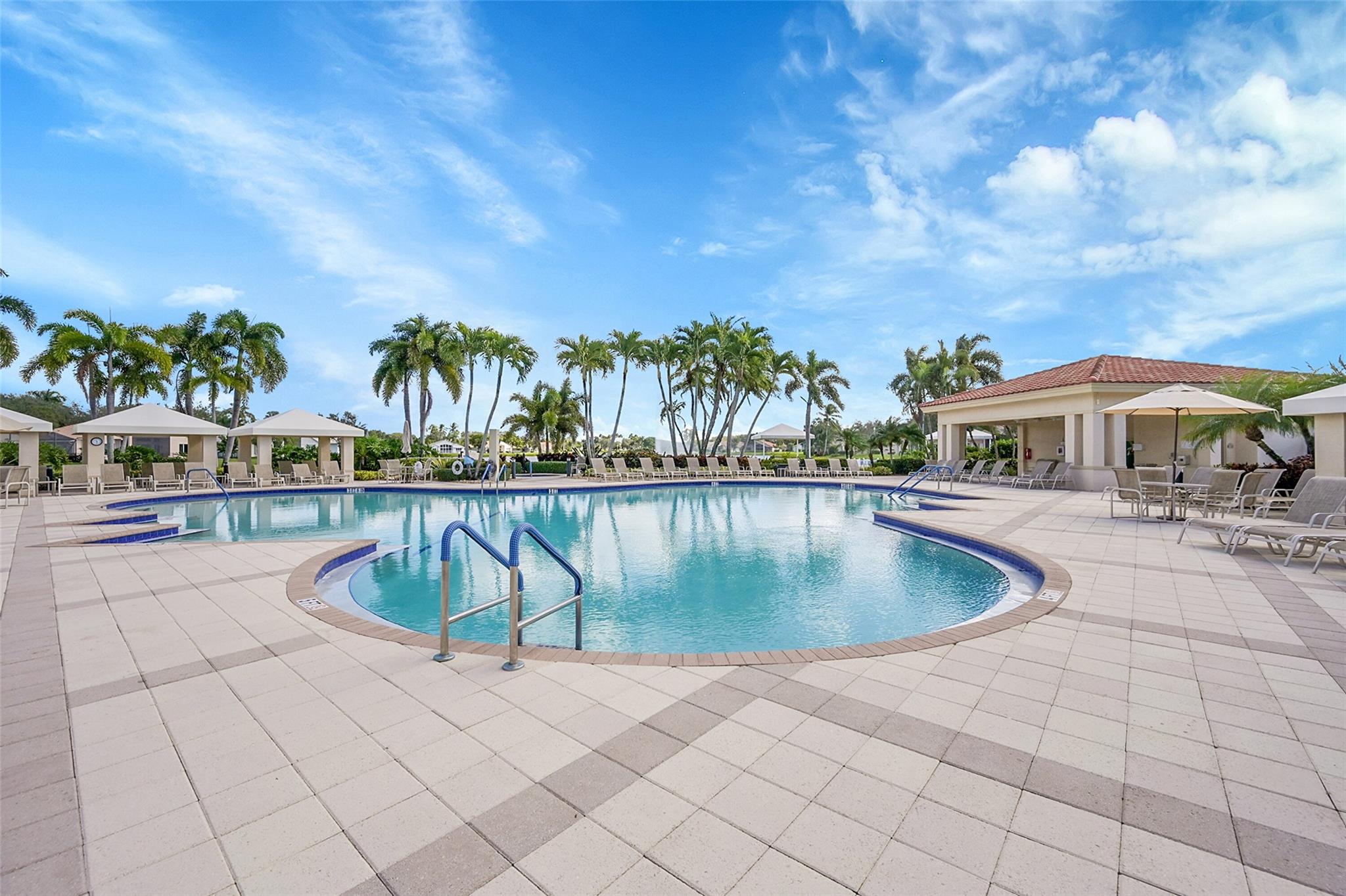 Valencia Isles 03 - Residential