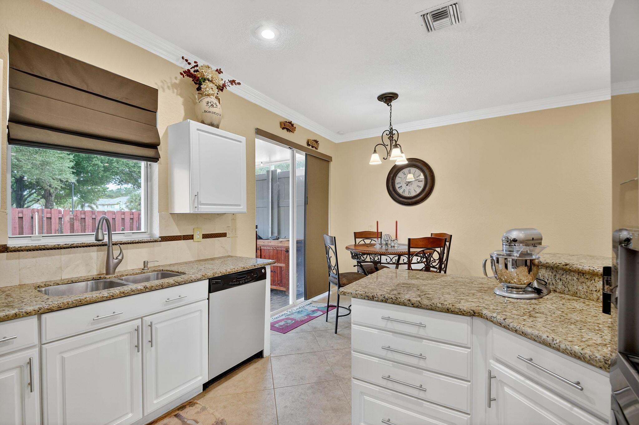 7553 Savannah Lane