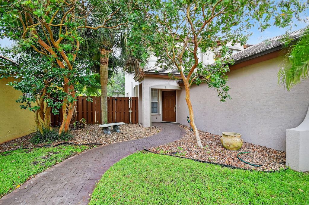 Photo of 7553 Savannah Lane, Lake Worth, FL 33463 (MLS # R11108737)