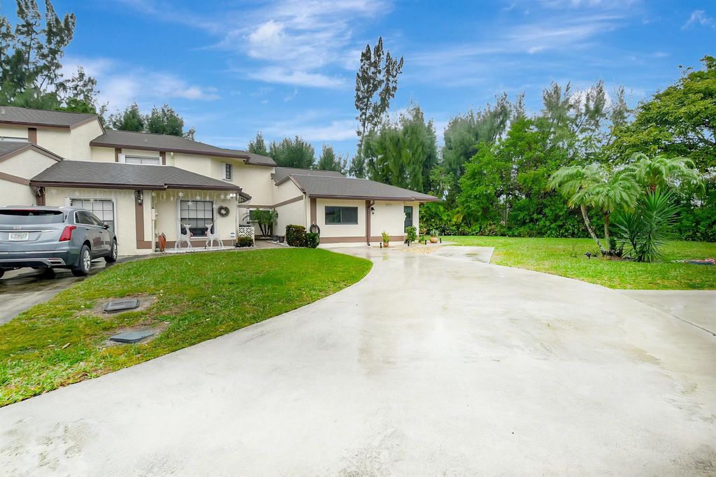 Photo of 20771 Boca Ridge Drive N, Boca Raton, FL 33428 (MLS # R11065766)