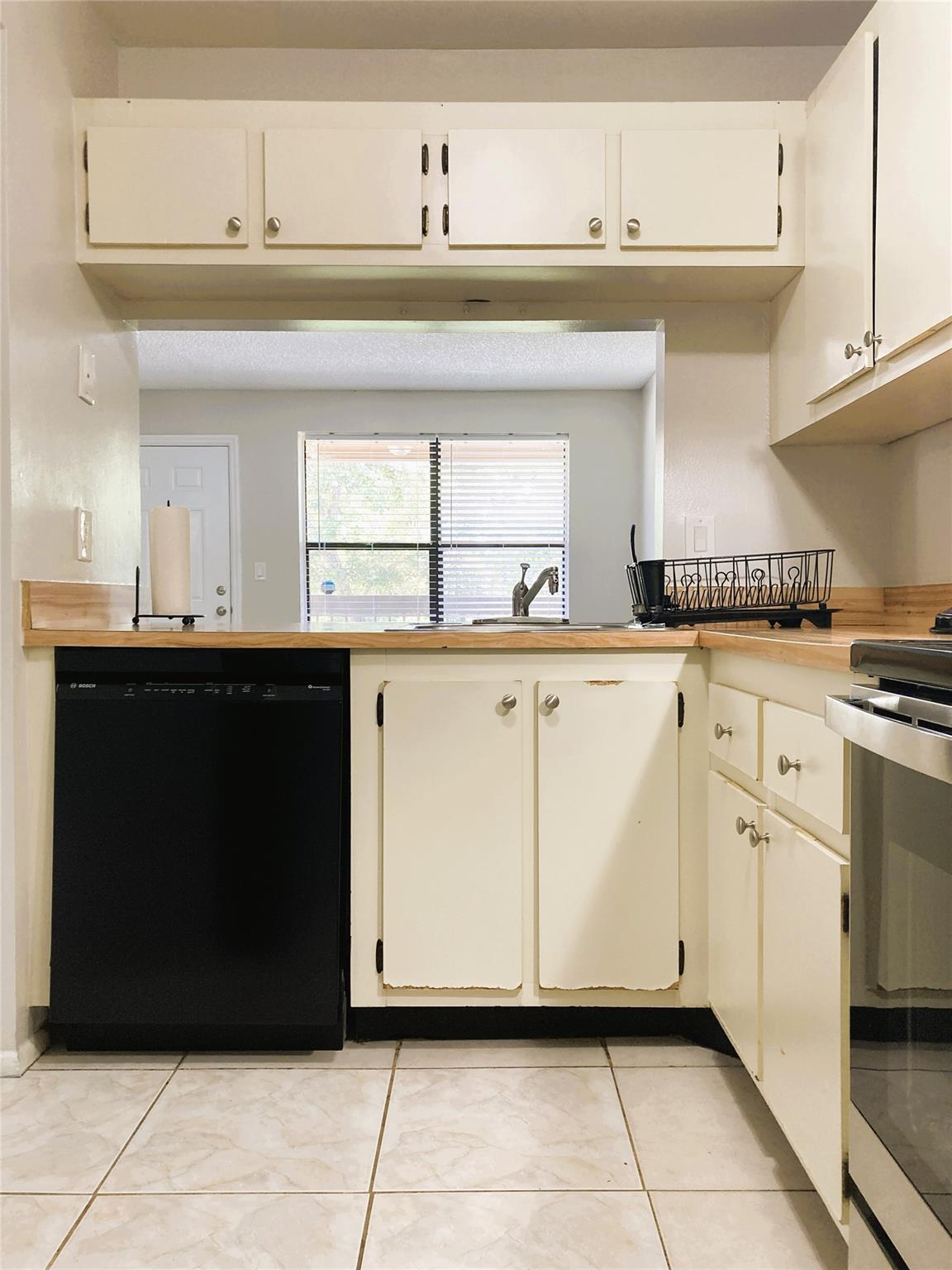 Winding Lake At Welleby C - Residential Lease