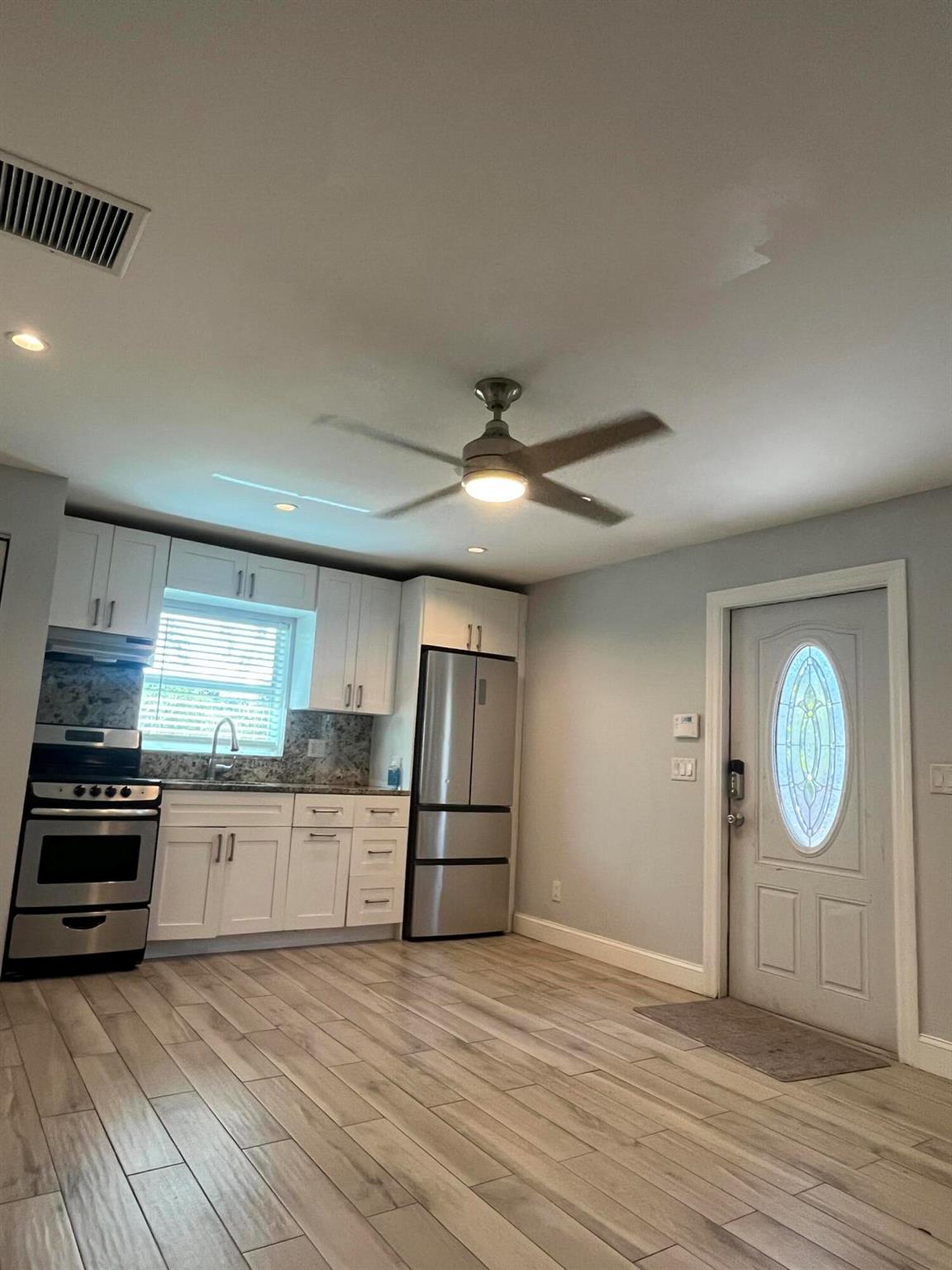 NORTH RIDGE ESTATES - Residential Lease