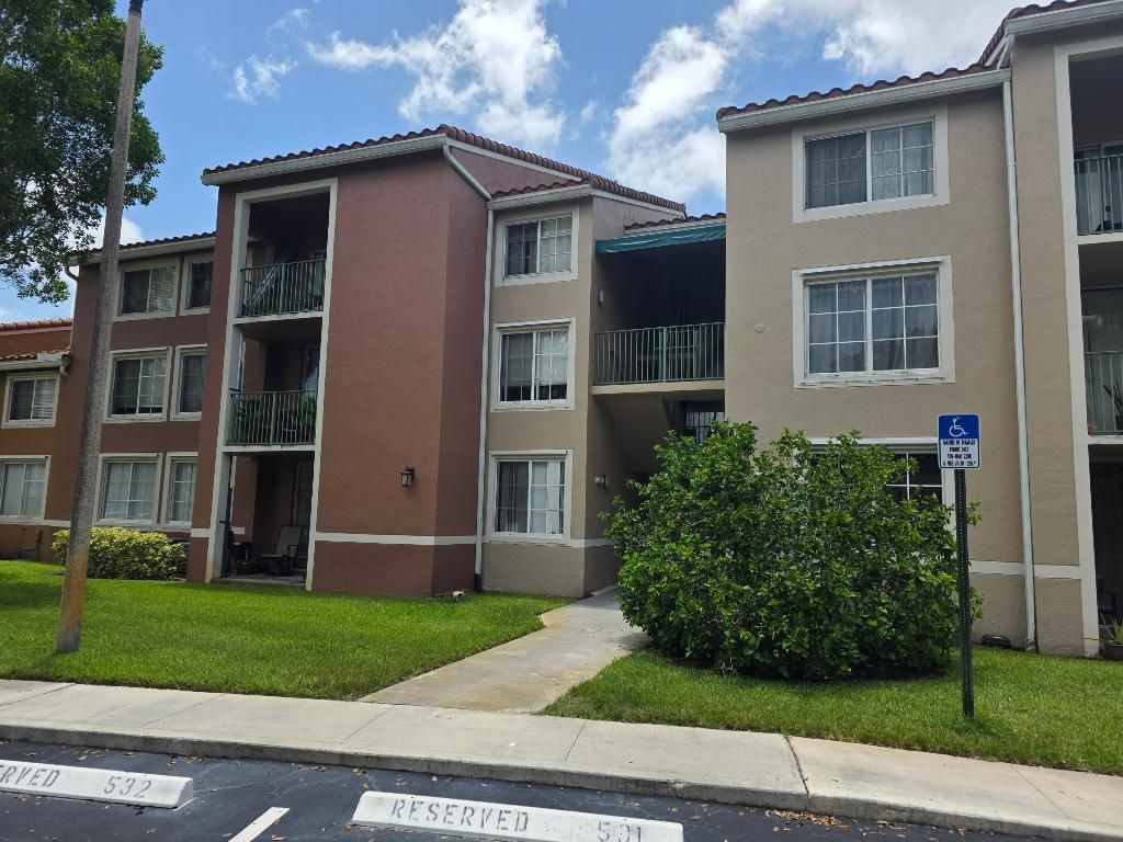 Photo of 7824 Sonoma Springs Circle #104, Lake Worth, FL 33463 (MLS # R11110427)