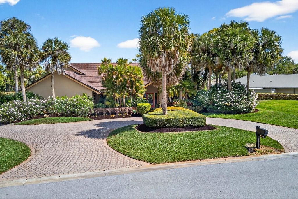 Photo of 5000 SE Burning Tree Circle, Stuart, FL 34997 (MLS # R11169819)