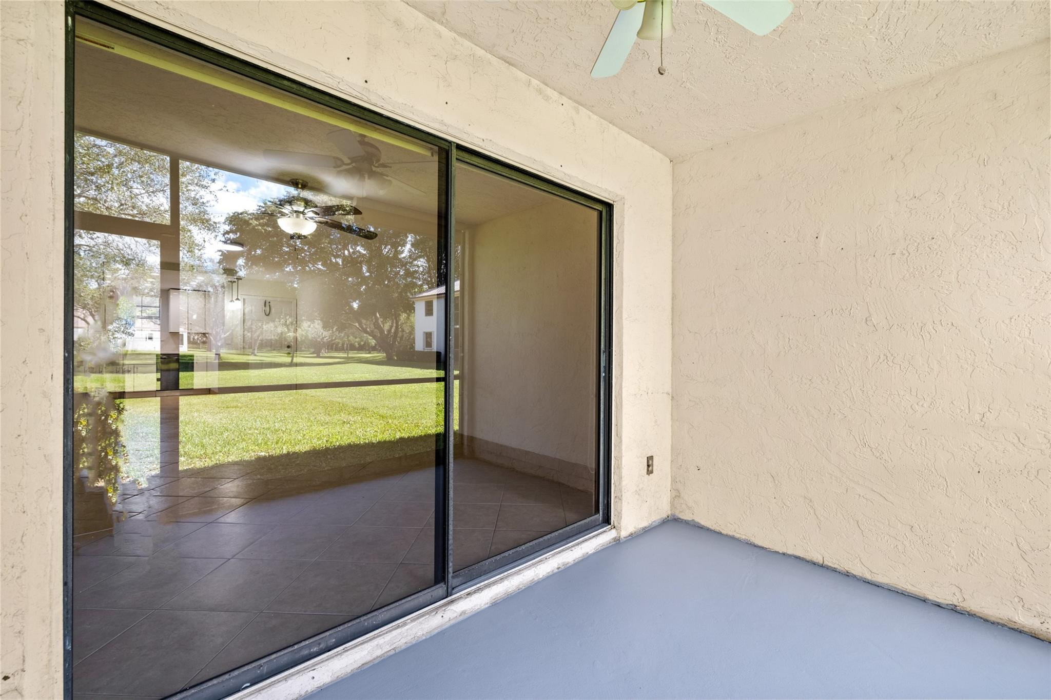 LAKE WINDWOOD - Residential