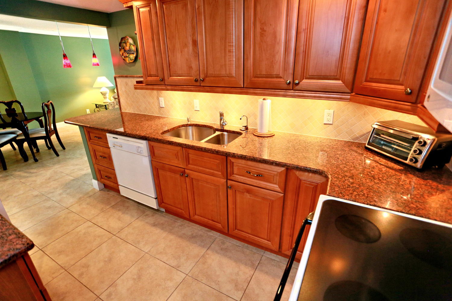 MAYAN TOWERS CONDO 1 - Residential Lease