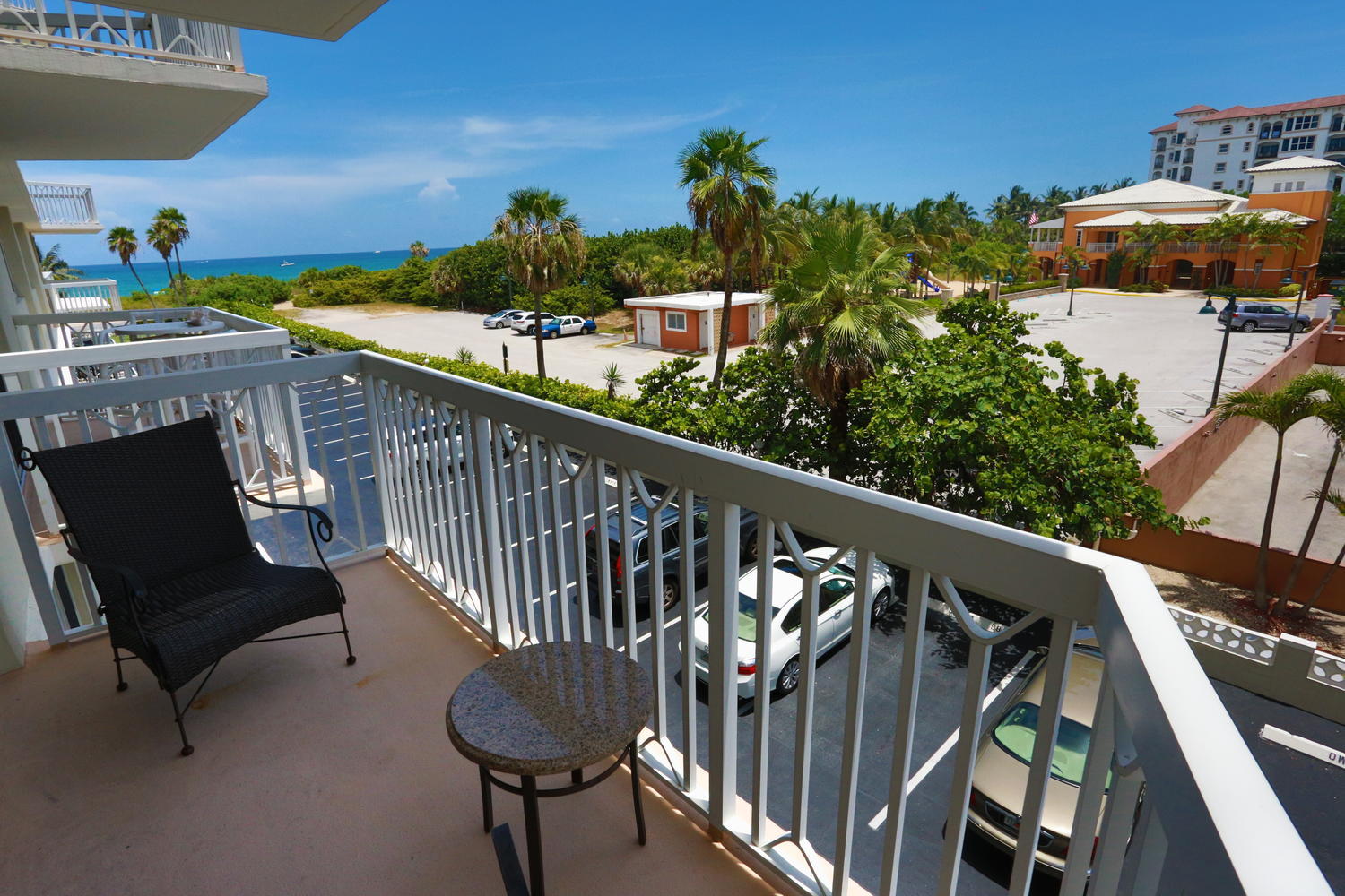 MAYAN TOWERS CONDO 1 - Residential Lease