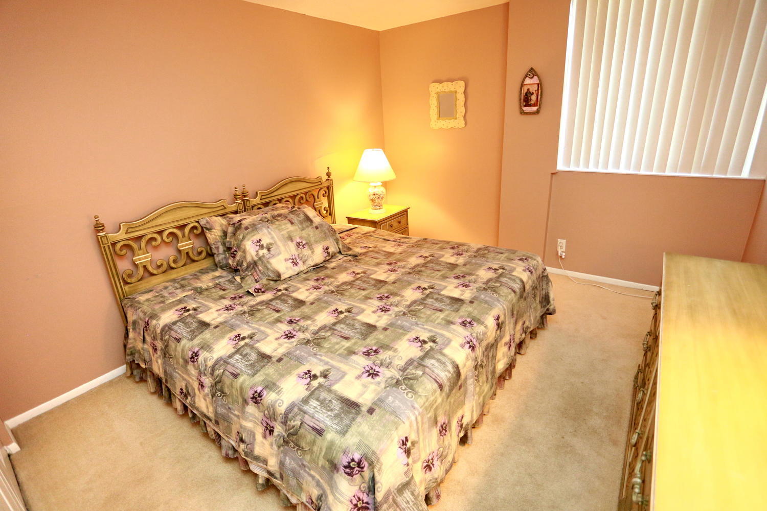 MAYAN TOWERS CONDO 1 - Residential Lease