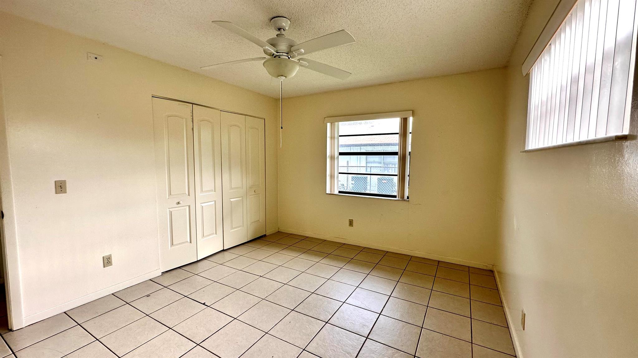 PALM BEACH FARMS CO 7 - Residential Lease