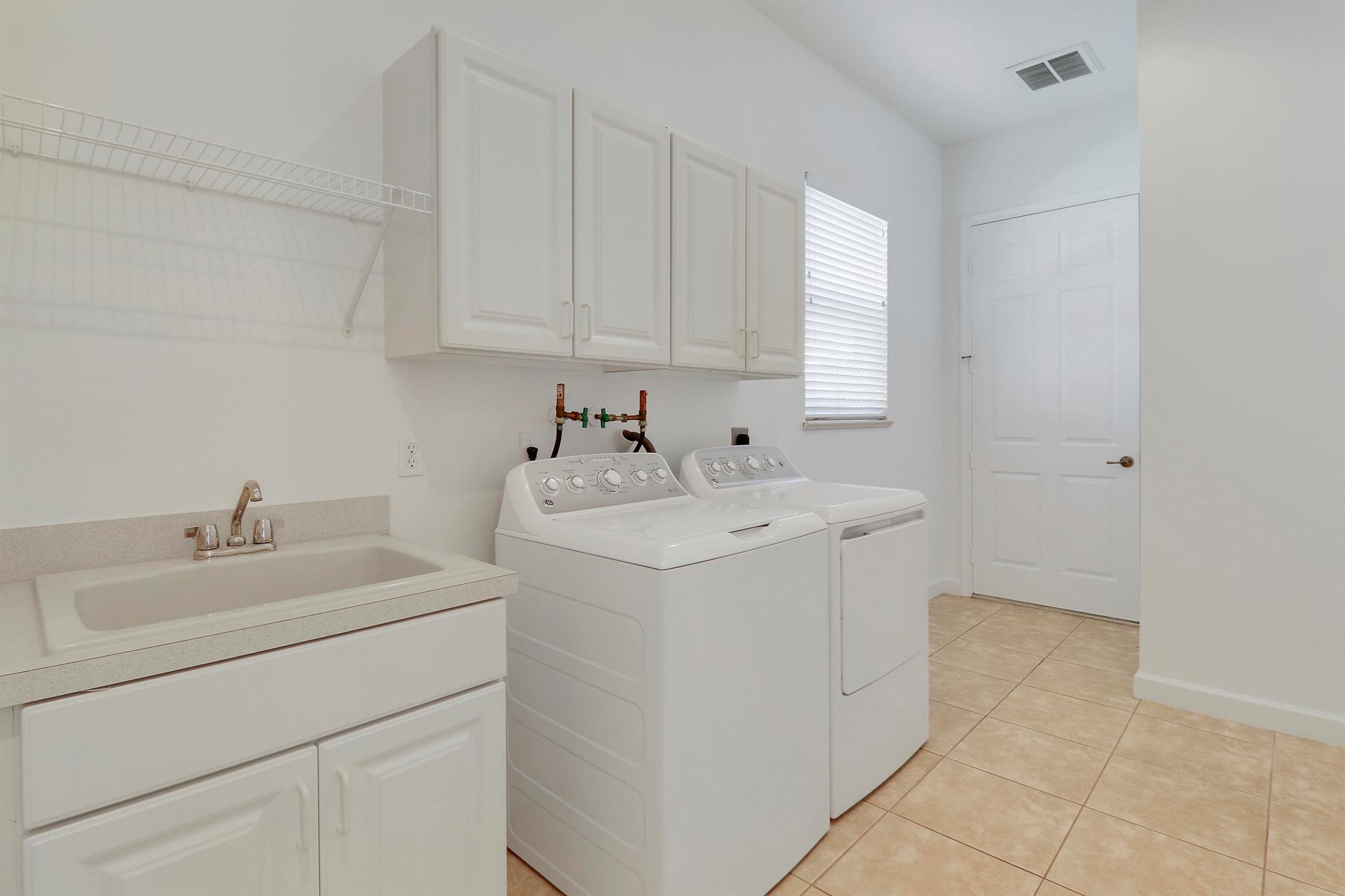 Island Point - Residential