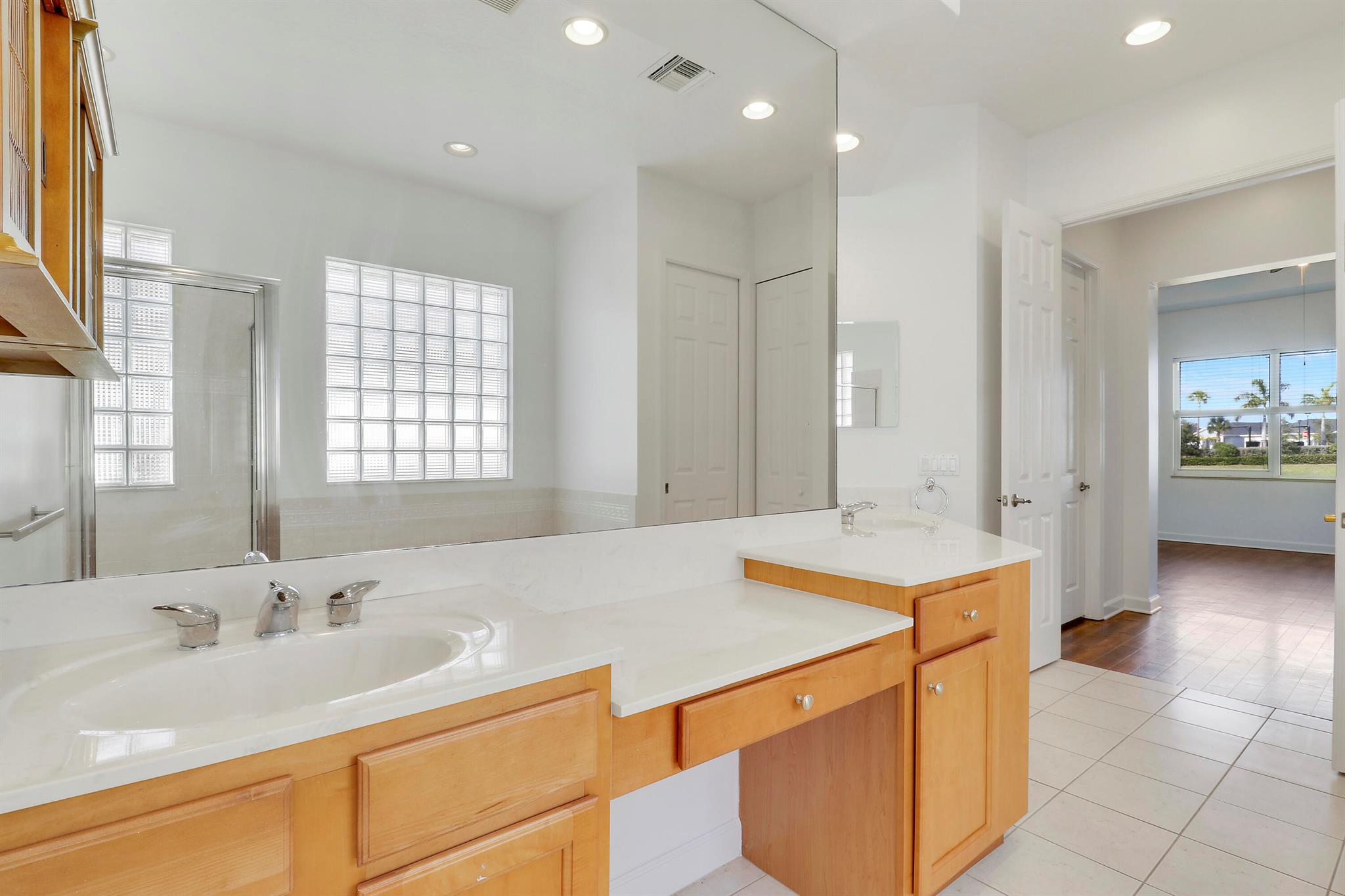 Island Point - Residential