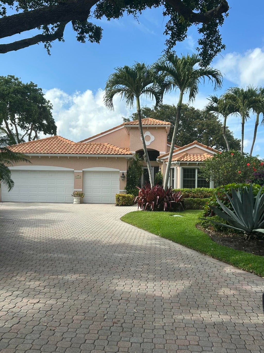 Photo of 3836 Outlook Court, Jupiter, FL 33477 (MLS # R11087275)