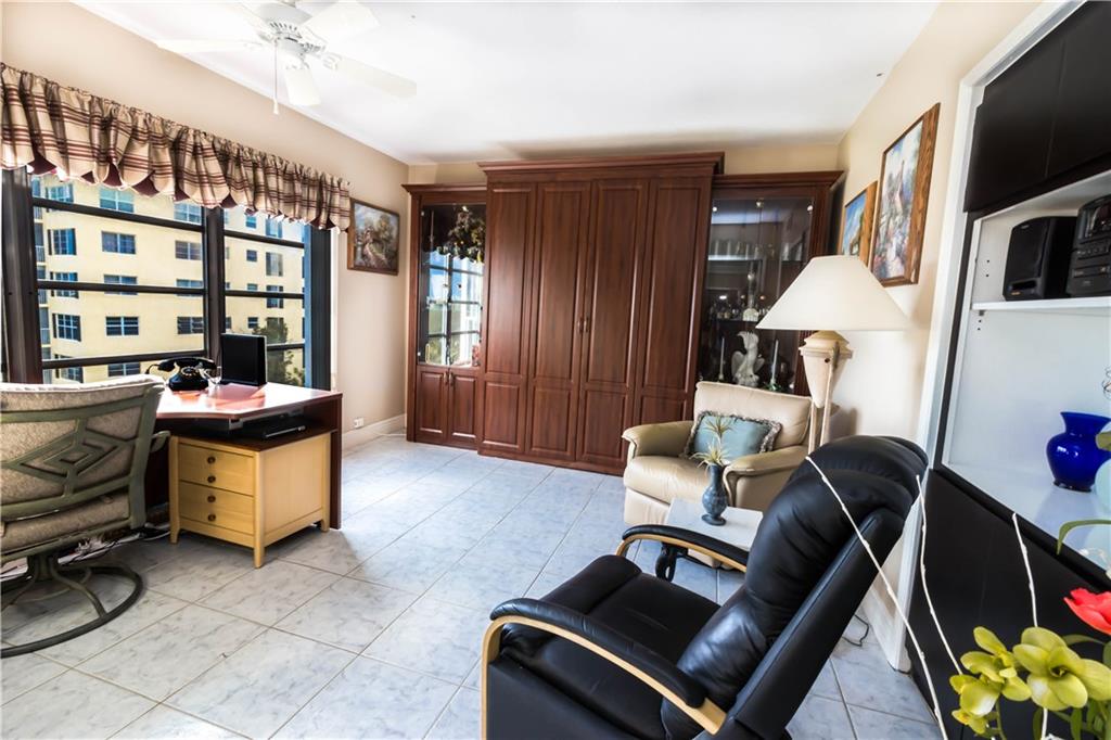 PALM AIRE COUNTRY CLUB - Residential