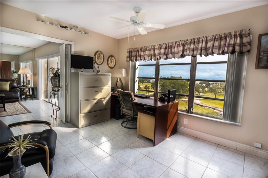 PALM AIRE COUNTRY CLUB - Residential