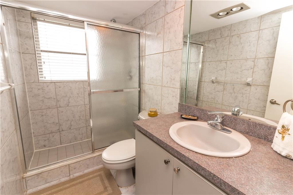 PALM AIRE COUNTRY CLUB - Residential