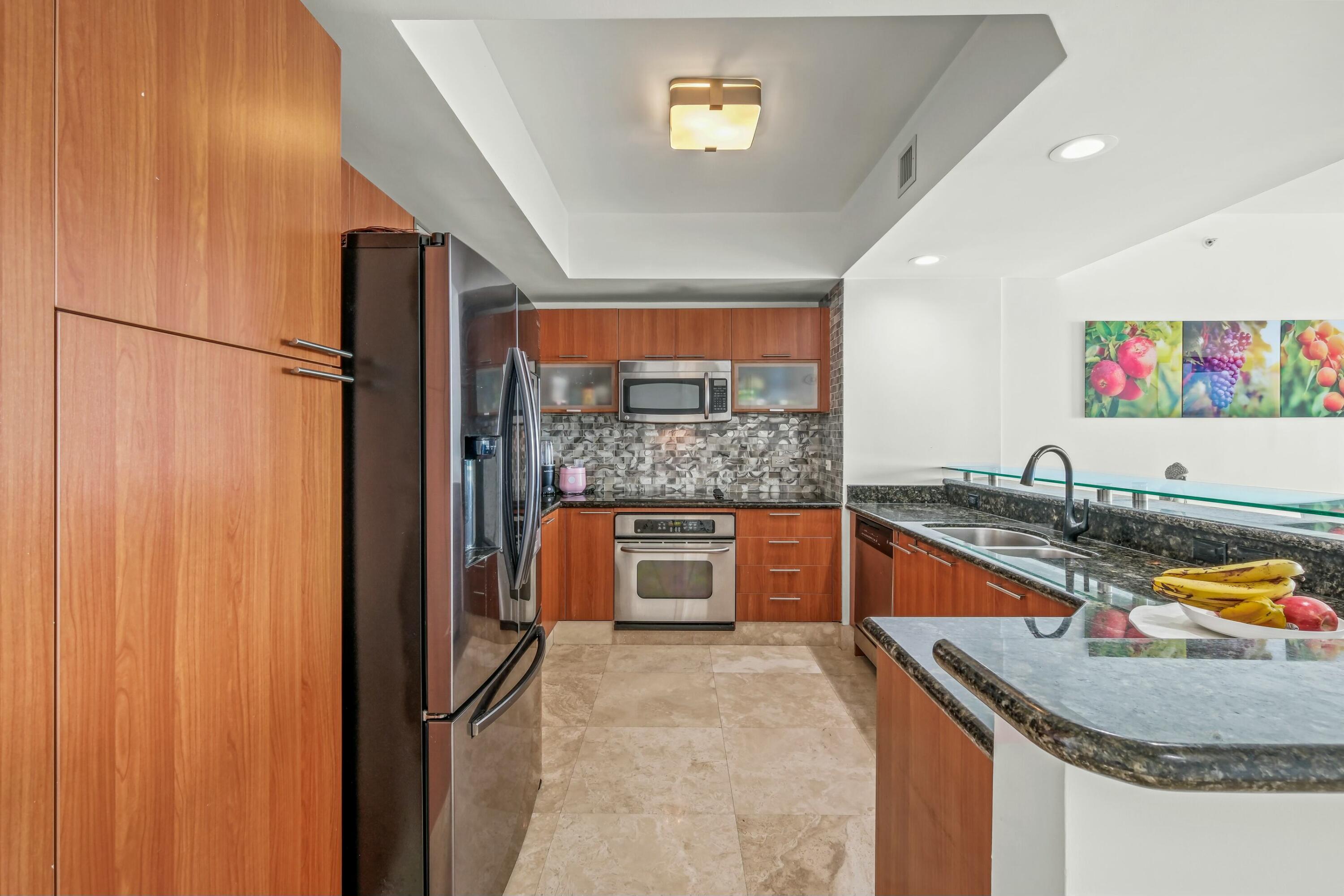 MARINA GRANDE RIVIERA BEACH CONDO - Residential