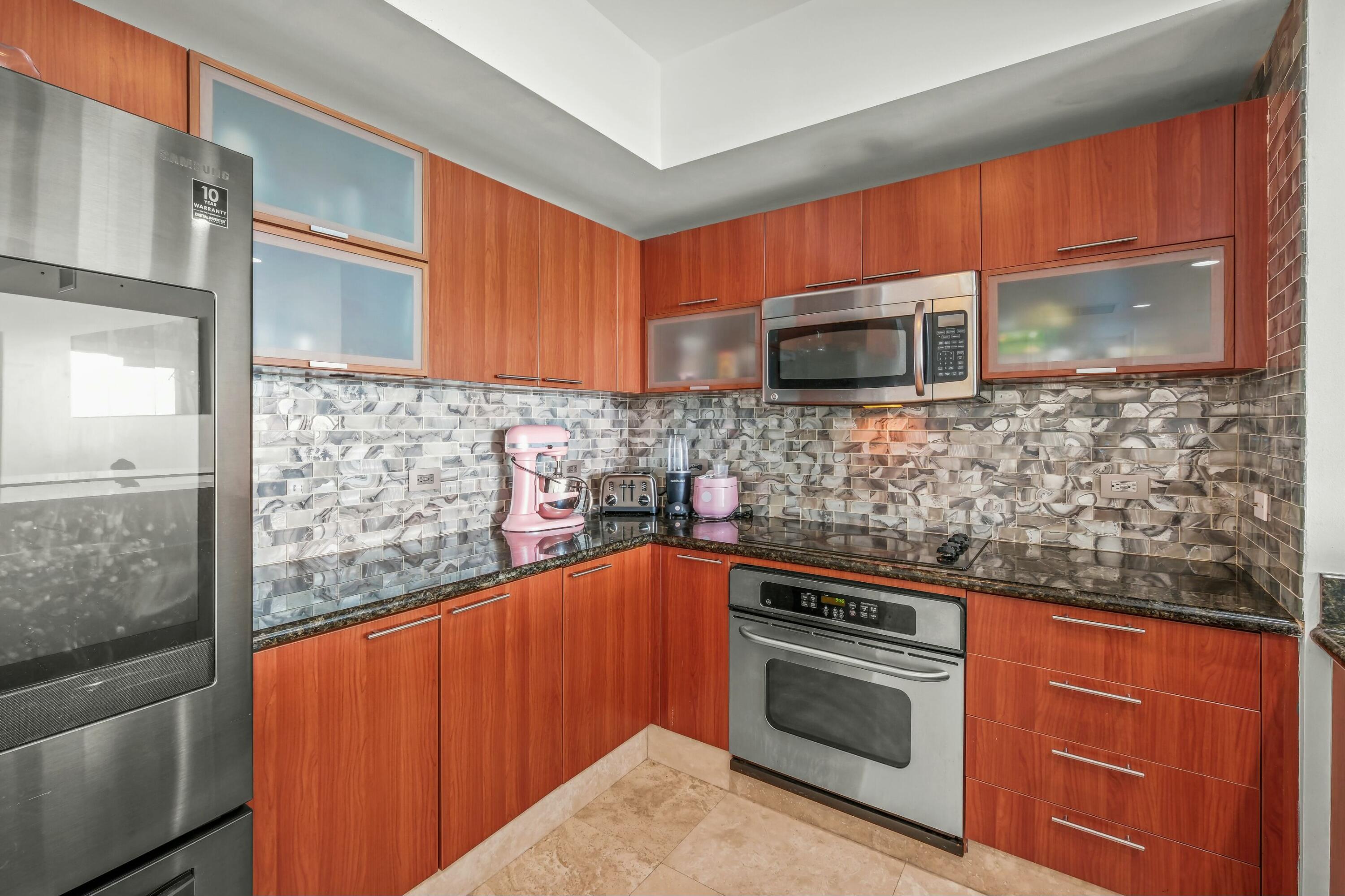 MARINA GRANDE RIVIERA BEACH CONDO - Residential