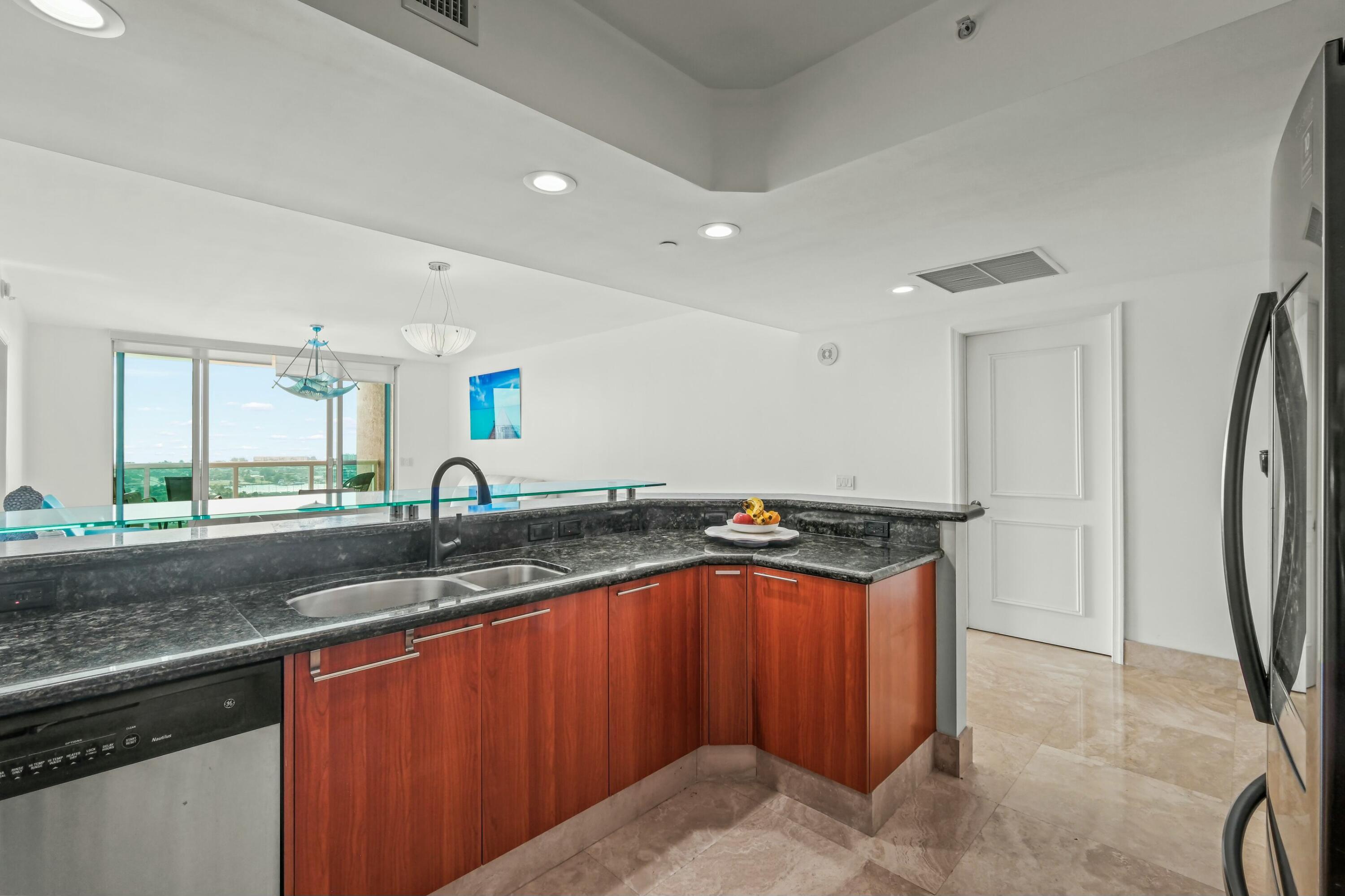 MARINA GRANDE RIVIERA BEACH CONDO - Residential