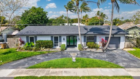 Tiny photo for 603 SE 7th Avenue, Deerfield Beach, FL 33441 (MLS # R11169747)
