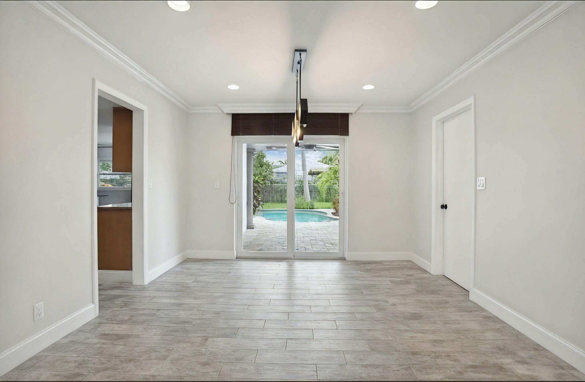 DEERFIELD BEACH GARDENS - Residential