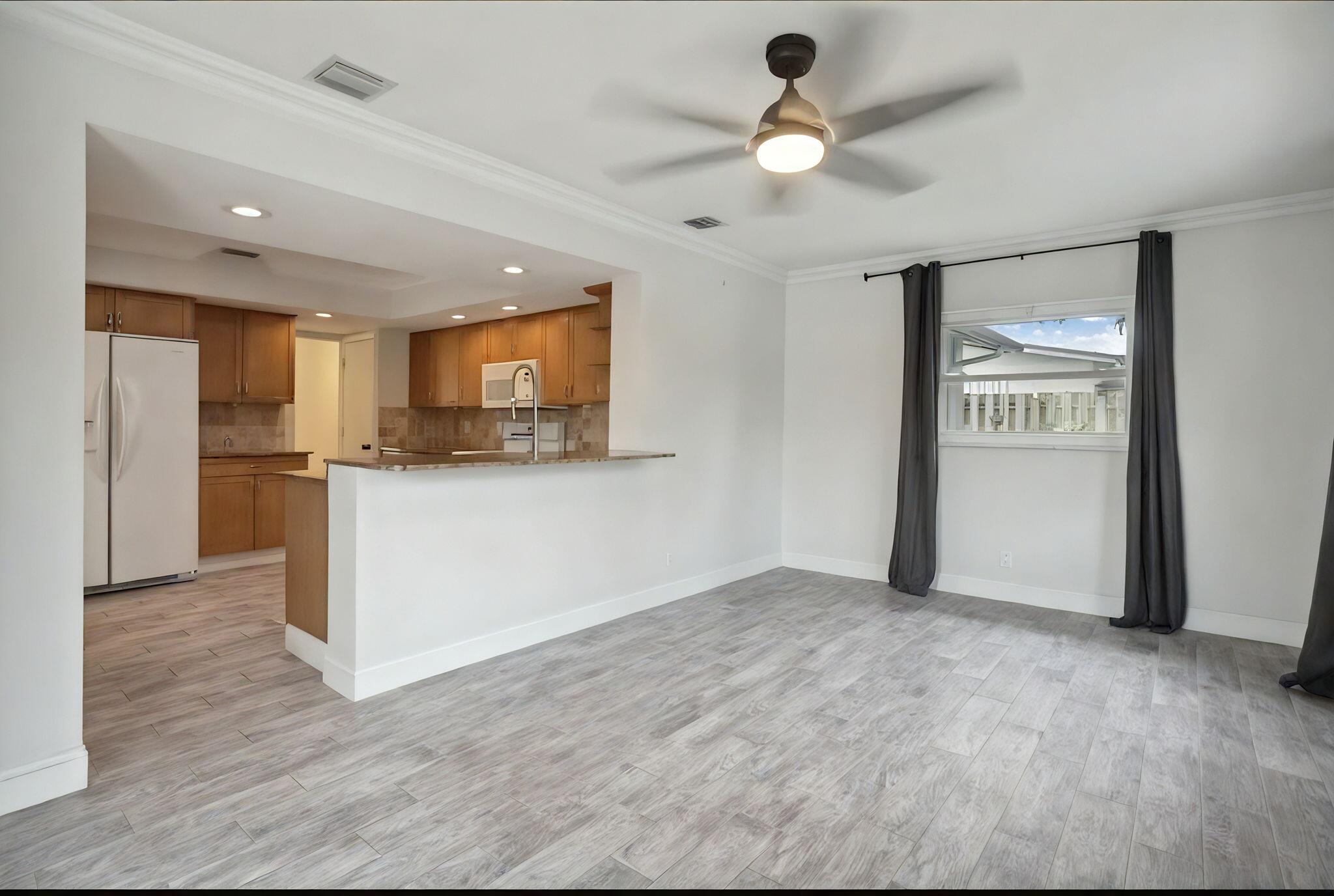 DEERFIELD BEACH GARDENS - Residential