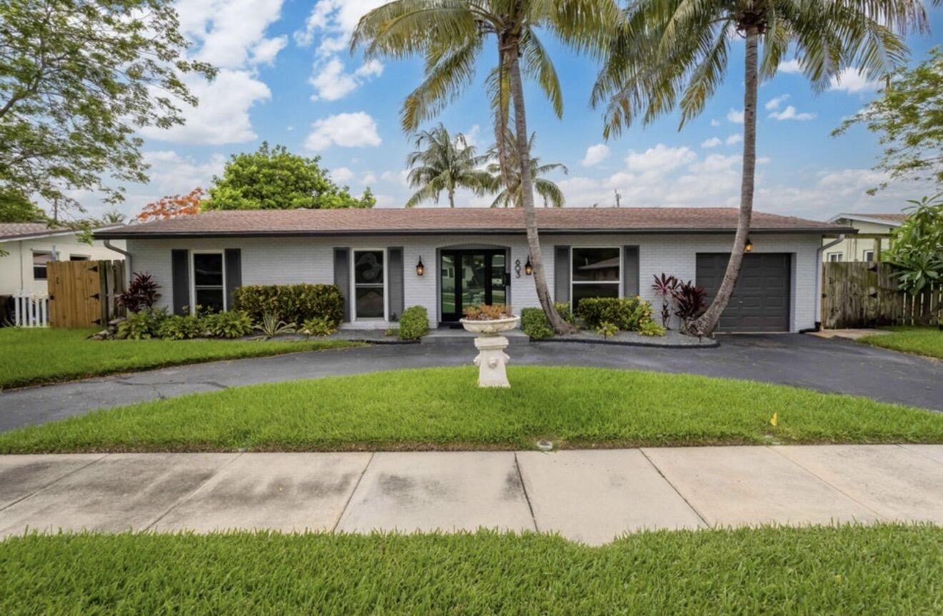 DEERFIELD BEACH GARDENS - Residential