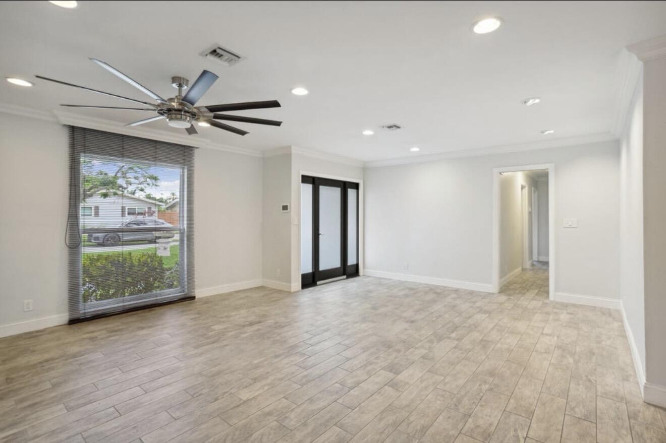 DEERFIELD BEACH GARDENS - Residential