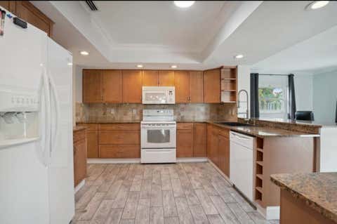 Tiny photo for 603 SE 7th Avenue, Deerfield Beach, FL 33441 (MLS # R11169747)