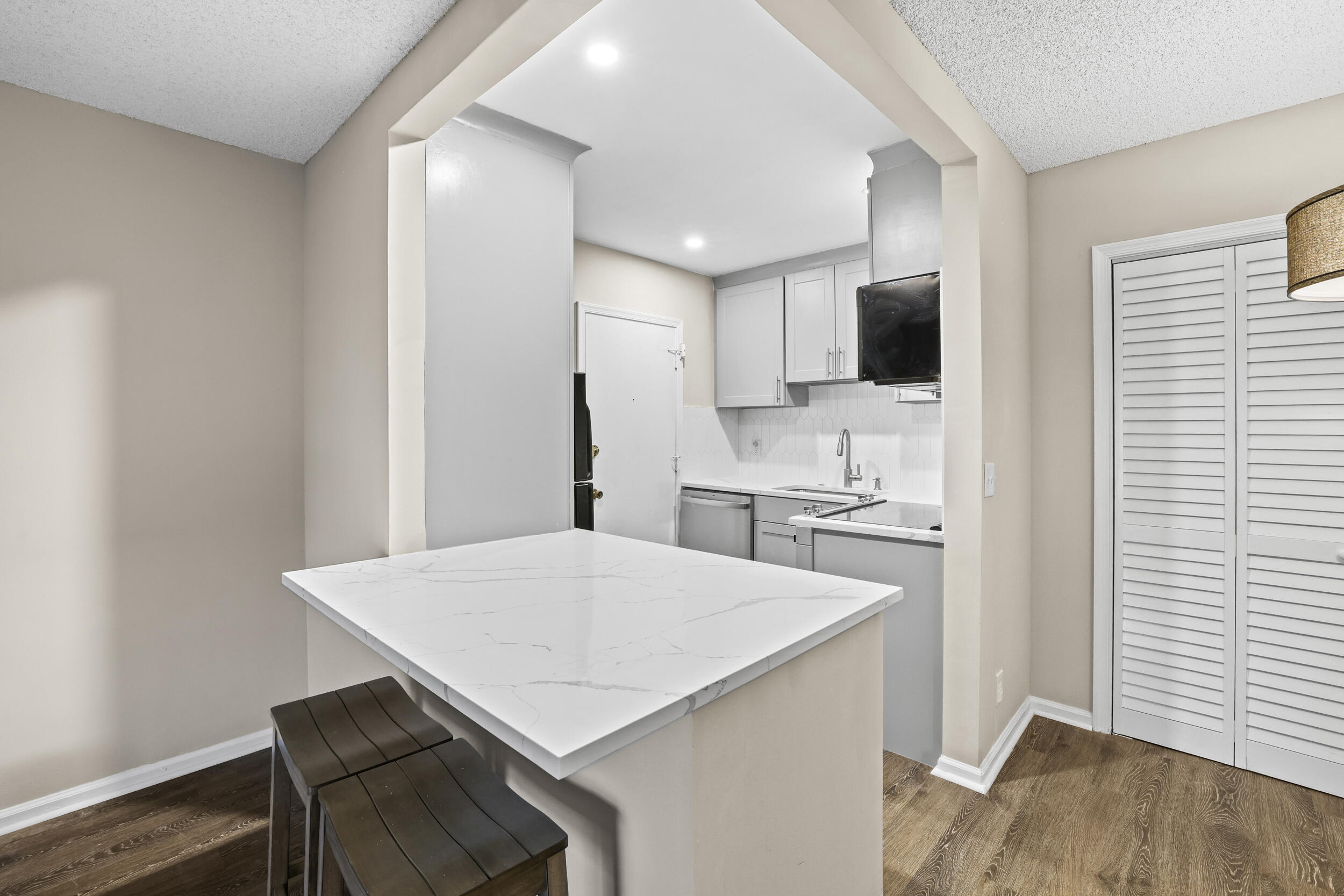 2211 NE 67th Street 1131